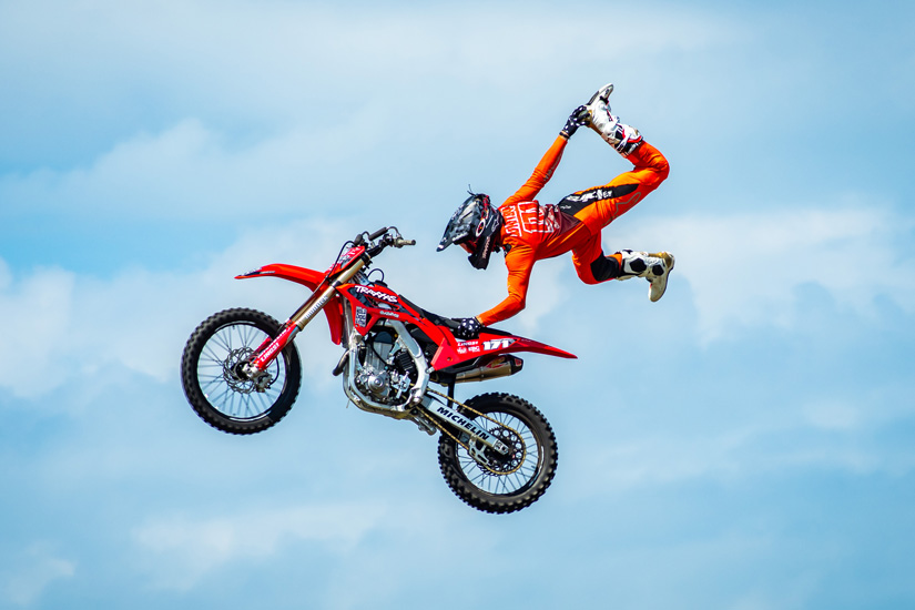 Bolddog Lings freestyle motocross display